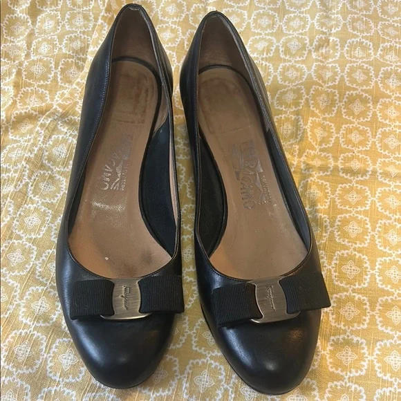 Salvatore Ferragamo Black Leather Shoes - Picture 1 of 8